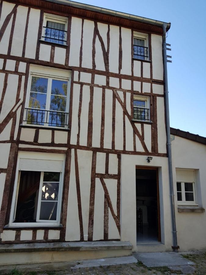 F4 Dans Maison Au Calme Pres Du Centre De Chalons En Champagne Экстерьер фото
